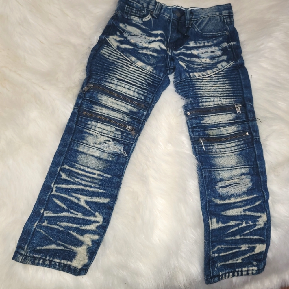 Boys size 5 distressed jeans